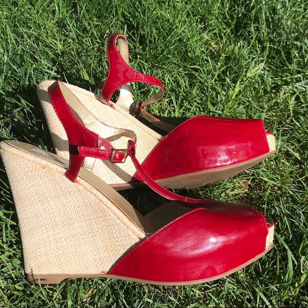 Steve Madden candy apple red platform sandals